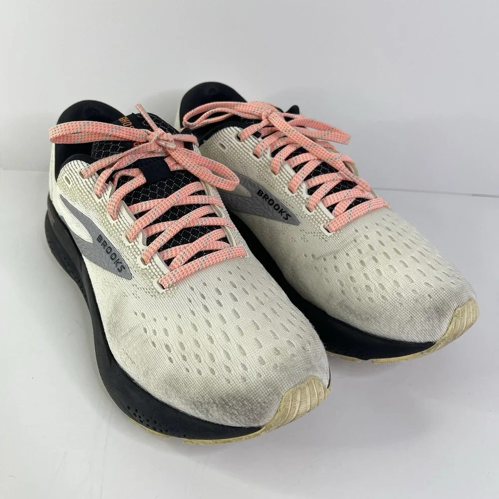 Brooks Women's  Ghost 16 1104181D157 White Running Shoes Sneakers Size 8.5